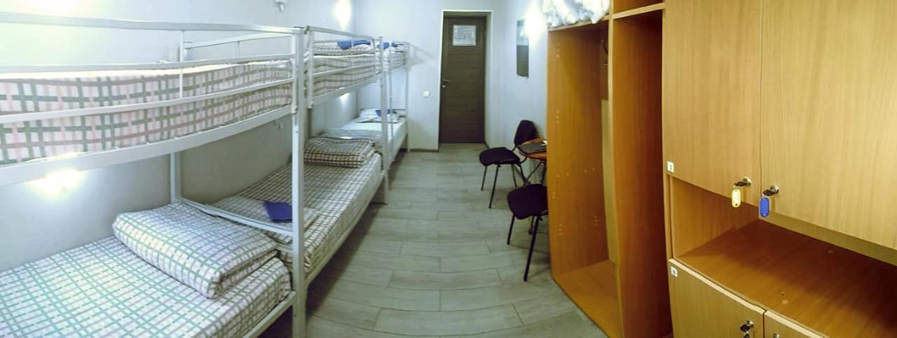 Penates Hostel Ekaterinburg Dış mekan fotoğraf